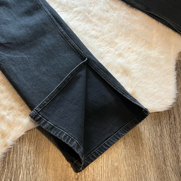 A&F High-Rise Vent Split Hem Skinny Jean in Black 34 / 18 Short - Picture 15 of 16